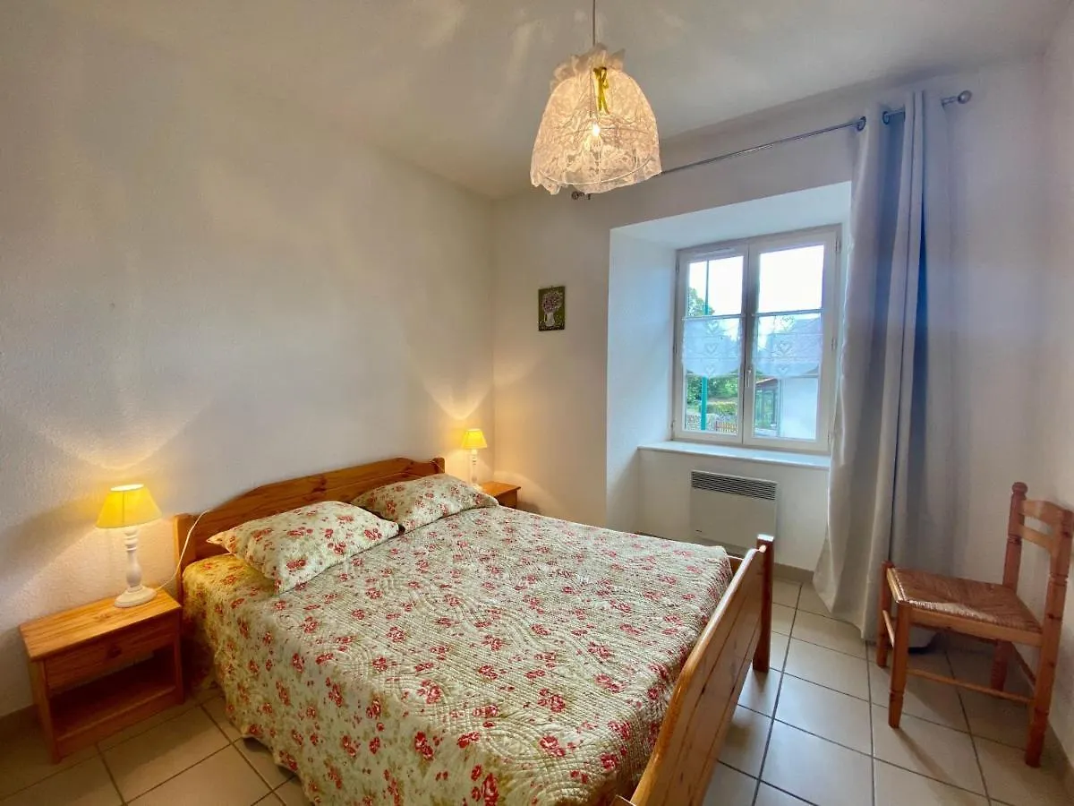 Gite Charmant A Alleyrac: Randonnees, Nature Et Confort Moderne - Fr-1-582-66 0*, Alleyrac France